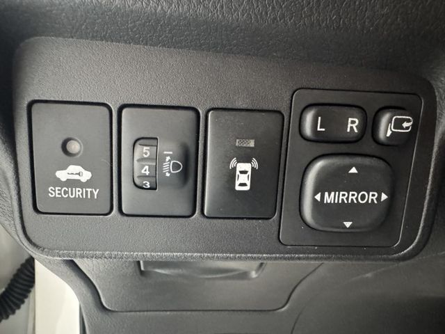 小改款7速手自排~ 定速、大螢幕安卓機、恆溫空調、抬頭顯示器、衛星導航、倒車顯影、後座分離傾倒 !  第11張相片