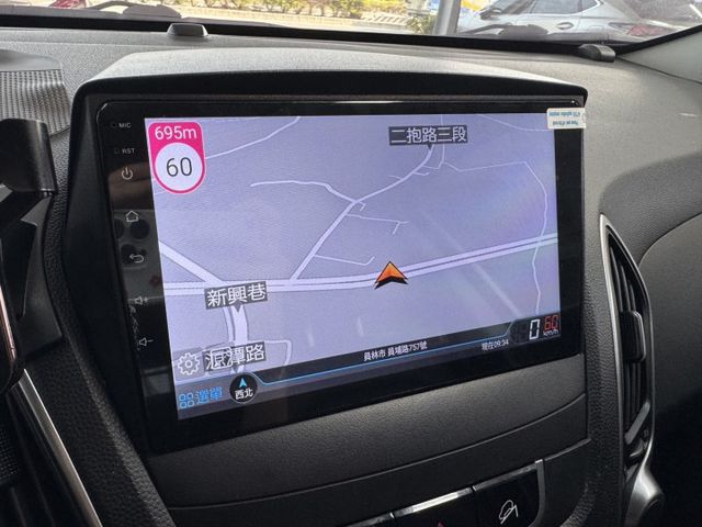 買車免求人~月繳4888輕鬆開回家 ~ 定速、電動座椅、抬頭顯示器、左右獨立空調、TCS防滑、後座分離傾倒~僅跑15萬  第7張相片