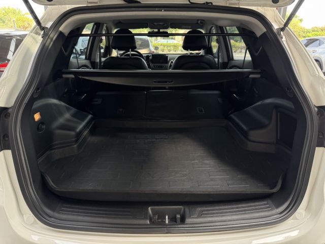 買車免求人~月繳4888輕鬆開回家 ~ 定速、電動座椅、抬頭顯示器、左右獨立空調、TCS防滑、後座分離傾倒~僅跑15萬  第17張相片