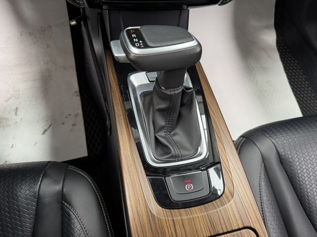 僅跑八萬多 !  定速、渦輪增壓、恆溫空調、TCS防滑、胎壓監控、後座出風口、車頂行李架、後座分離傾倒 !  第9張相片