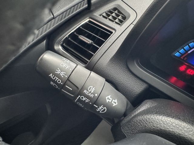 僅跑八萬多 !  定速、渦輪增壓、恆溫空調、TCS防滑、胎壓監控、後座出風口、車頂行李架、後座分離傾倒 !  第11張相片