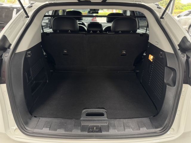 僅跑八萬多 !  定速、渦輪增壓、恆溫空調、TCS防滑、胎壓監控、後座出風口、車頂行李架、後座分離傾倒 !  第15張相片