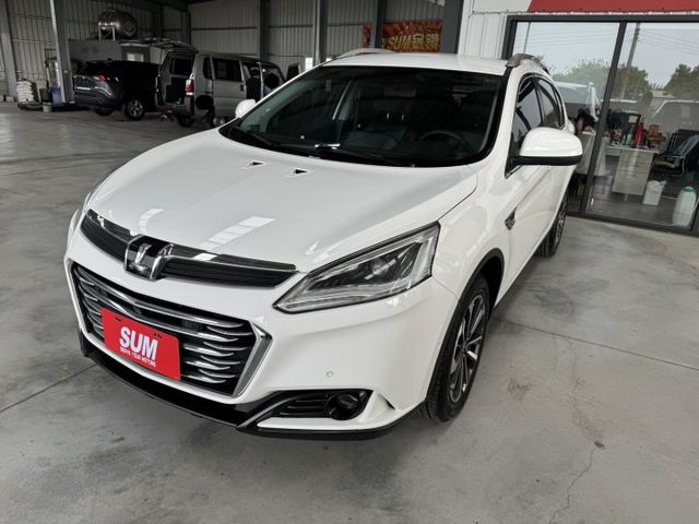 僅跑八萬多 !  定速、渦輪增壓、恆溫空調、TCS防滑、胎壓監控、後座出風口、車頂行李架、後座分離傾倒 !  第20張相片