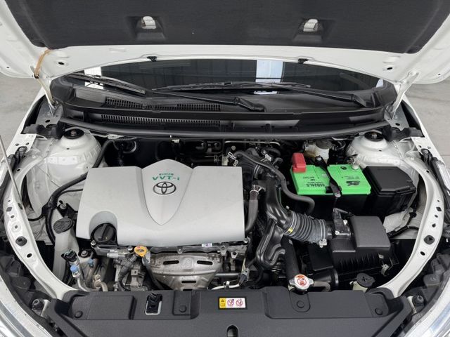 原廠保固中 ! 就是愛白車 ~ TCS防滑、胎壓監控、倒車顯影、ISOFIX、光感應頭燈、後座分離傾倒 ! 可全貸 ~  第12張相片