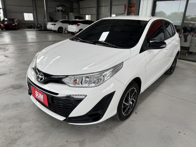 原廠保固中 ! 就是愛白車 ~ TCS防滑、胎壓監控、倒車顯影、ISOFIX、光感應頭燈、後座分離傾倒 ! 可全貸 ~  第19張相片