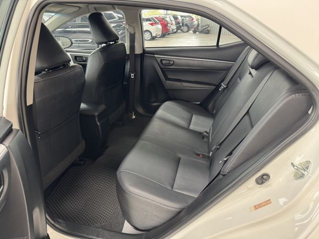 買車免求人~月繳6000輕鬆開回家~ 定速、大螢幕安卓機、胎壓監控、衛星導航、倒車顯影、ISOFIX、後座分離傾倒 !  第3張相片