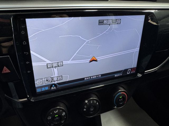 網友專屬優惠實施中~月繳5888輕鬆開回家~ 大螢幕安卓機、衛星導航、倒車顯影、後座分離傾倒~僅跑17萬  第7張相片