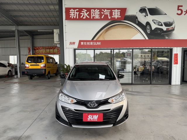 新車保固中 ~ TCS防滑、胎壓監控、抬頭顯示器、倒車顯影、光感應頭燈、ISOFIX ! 僅跑七萬 ~  第1張相片