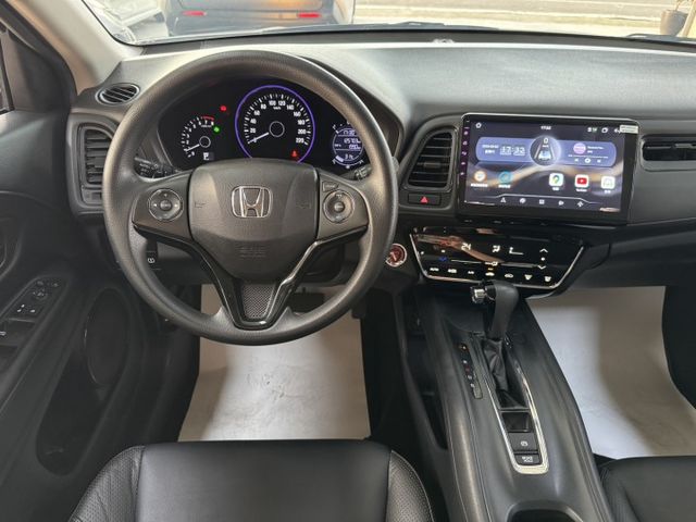 就是愛白車 ~ I-KEY、定速、換檔撥片、恆溫空調、TCS防滑、胎壓監控、後座分離傾倒 ! 可全貸 ~  第5張相片