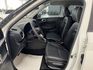 僅跑六萬多 !  TCS防滑、胎壓監控、光感應頭燈、ISOFIX、後座分離傾倒 ! 可以全額貸款 ~  第2張縮圖