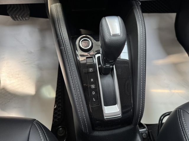 就是愛白車 ~ 免鑰使、定速、環景系統、恆溫空調、TCS防滑、胎壓監控、光感應頭燈、後座分離傾倒 !  第8張相片