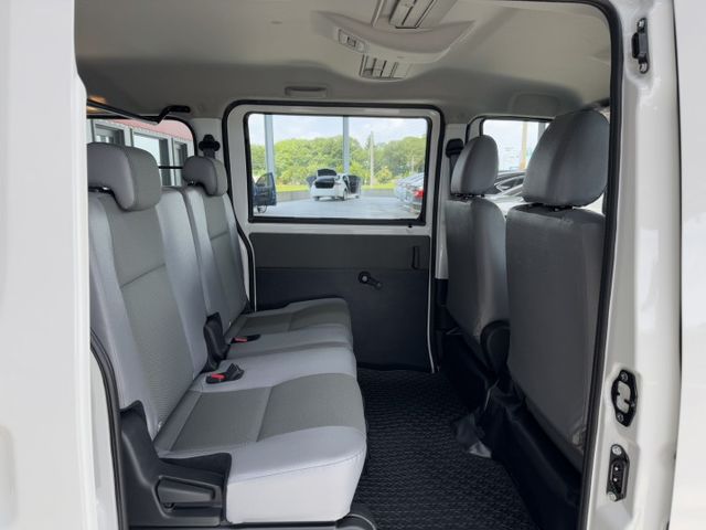 買領牌車找新永隆~全新車賣你二手價~讓你最划算~原廠四年12萬公里保固，現車不用等，錯過不再 ~  第16張相片