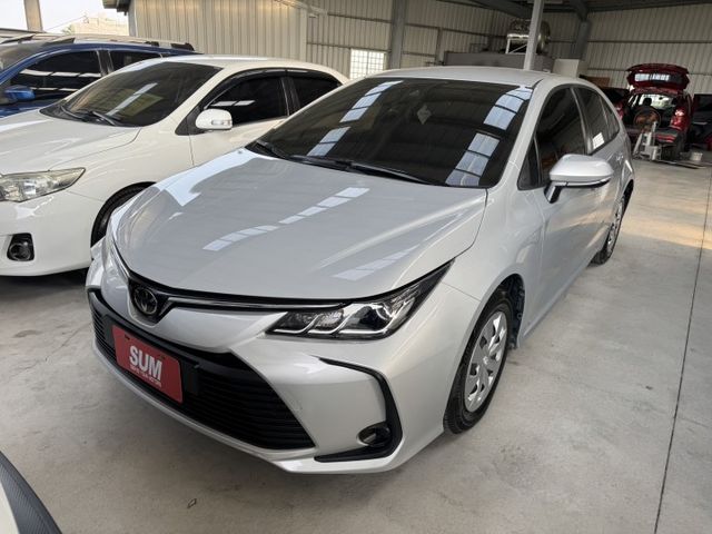 網友專屬優惠實施中 ~ 定速、ACC、車偏、煞停、TCS防滑、胎壓監控、後座分離傾倒 ! 僅跑三萬 ~  第20張相片