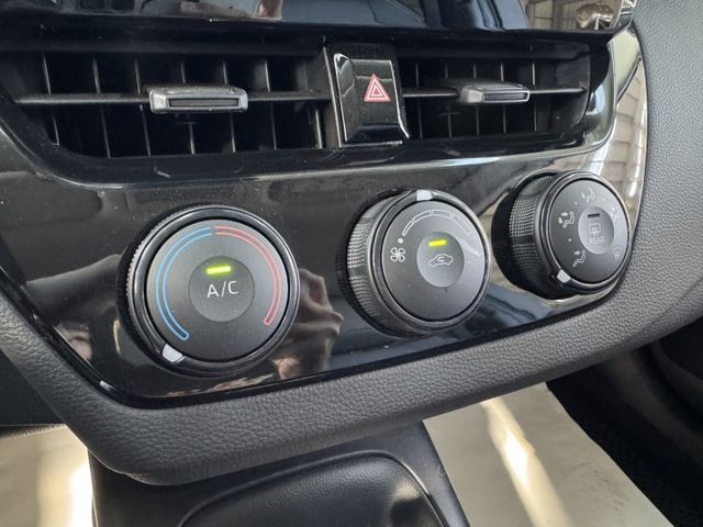 僅跑五萬多 !  定速、 ACC、車偏、煞停、TCS防滑、ISOFIX、後座出風口、後座分離傾倒 ! 可全貸 ~  第9張相片