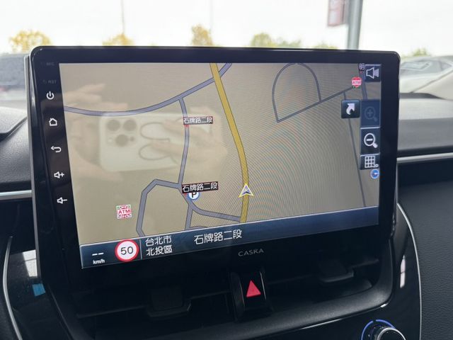 你沒看錯 ~ 僅跑五萬多 !  定速、ACC、車偏、恆溫空調、TCS防滑、胎壓監控、後座分離傾倒 !  第6張相片