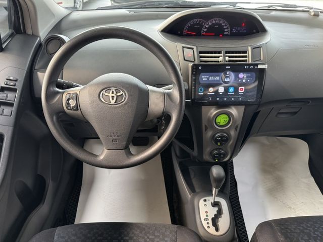 買車免求人~月繳4333輕鬆開回家 ~ G版~大螢幕安卓機、恆溫空調、衛星導航、倒車顯影、ISOFIX、後座分離傾倒  第5張相片
