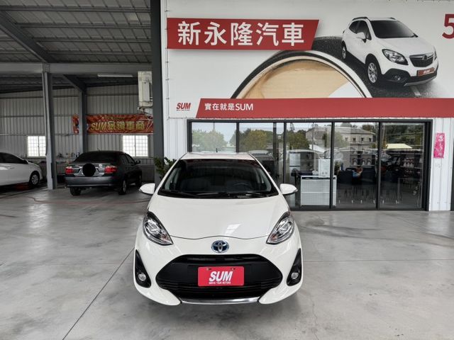 就是愛白車 ~ 定速、I-KEY、盲點偵測、恆溫空調、TCS防滑、胎壓監控、ISOFIX、後座分離傾倒 !  第1張相片