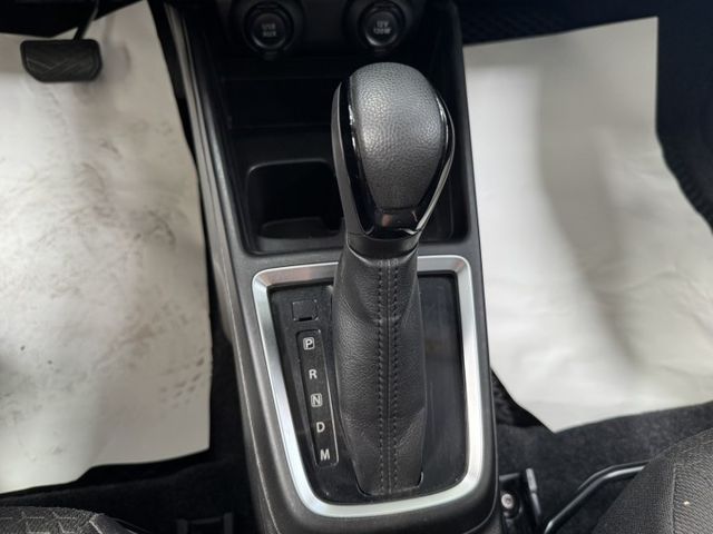 油電 ~ 就是愛白車 ! 免鑰使、定速、ACC、盲點偵測、車偏、煞停、恆溫空調、TCS防滑、胎壓監控 ~  第8張相片