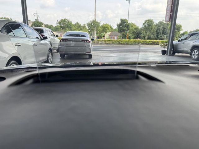 僅跑七萬~18吋鋁圈~環景~跟車、I-KEY、定速、渦輪增壓、盲點偵測、換檔撥片、電動座椅、TCS防滑 !  第12張相片
