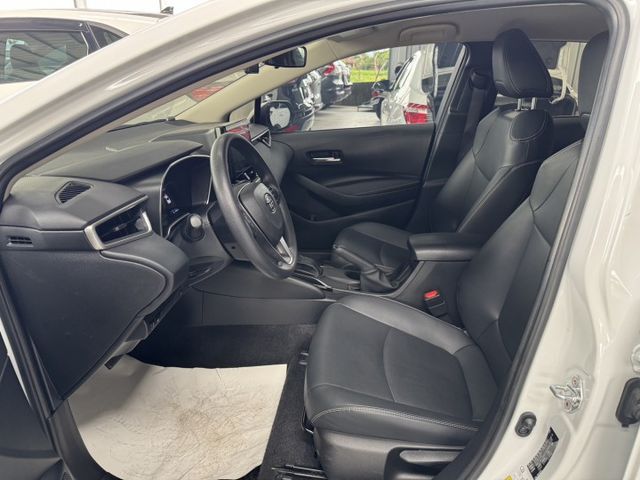 原廠保固中 ~ 僅跑四萬 !  定速、ACC、車偏、煞停、TCS防滑、胎壓監控、ISOFIX、後座分離傾倒 !  第2張相片