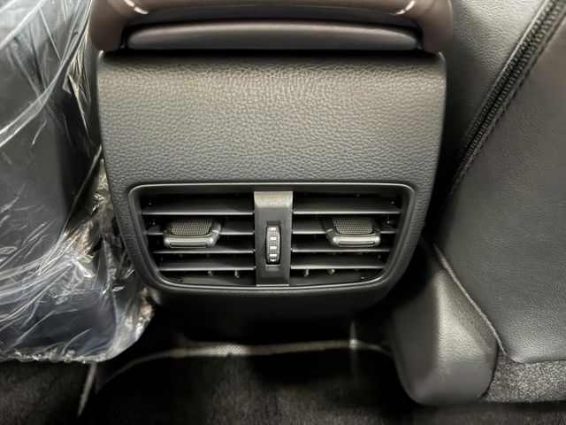 全新領牌車~僅跑2公里 ! 原廠四年12萬公里保固，現車不用等，錯過不再 ~  第19張相片