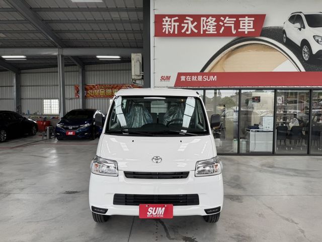 全新60萬領牌車~就賣你52.8萬~僅跑4公里 ~盲點版~ 原廠四年12萬公里保固，現車不用等，錯過不再 ~  第1張相片