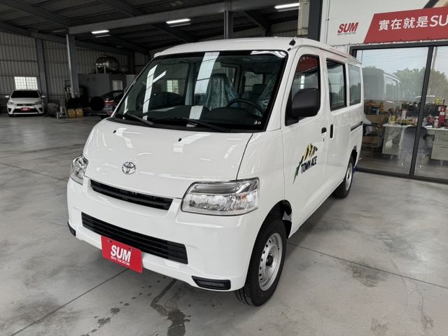 全新60萬領牌車~就賣你52.8萬~僅跑4公里 ~盲點版~ 原廠四年12萬公里保固，現車不用等，錯過不再 ~  第20張相片