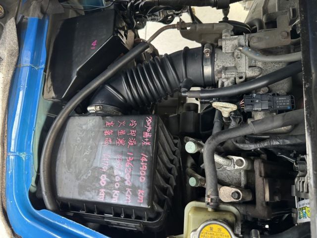 白鐵斗貨車 ~ 耐操、省油、工作賺錢的好夥伴 !  內外都漂亮 ~  第9張相片