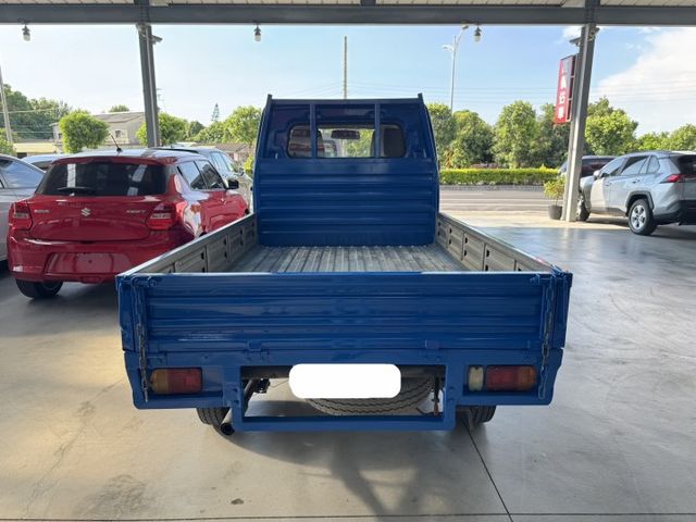 白鐵斗貨車 ~ 耐操、省油、工作賺錢的好夥伴 !  內外都漂亮 ~  第10張相片