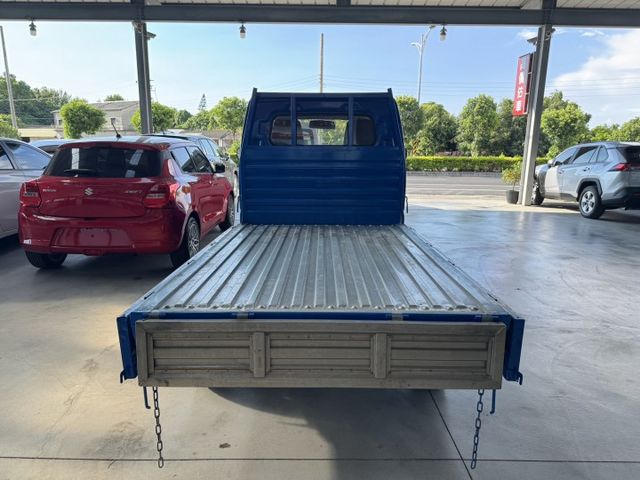 白鐵斗貨車 ~ 耐操、省油、工作賺錢的好夥伴 !  內外都漂亮 ~  第12張相片