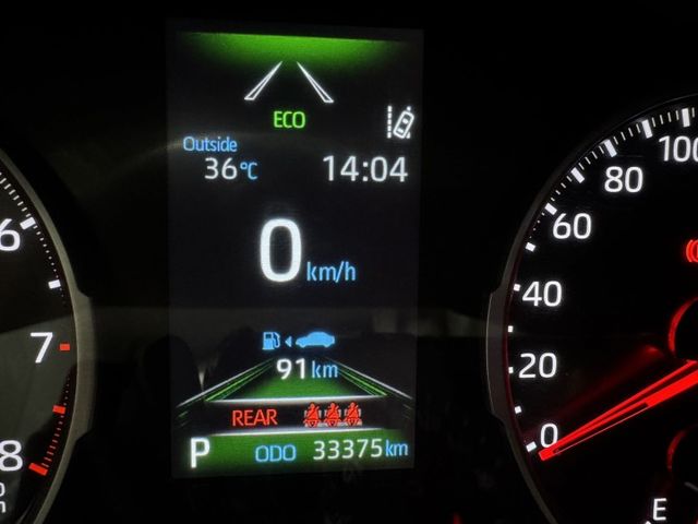 你沒看錯 ~ 僅跑三萬多 ! 定速、ACC、車偏、煞停、TCS防滑、胎壓監控、後座出風口、後座分離傾倒 !  第11張相片