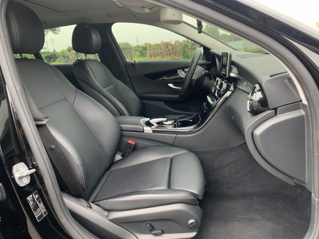 C-CLASS SEDAN W205  第12張相片