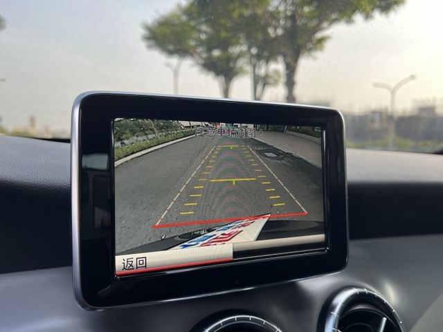CLA45 AMG 盲點 HK音響 大螢幕 天窗  第12張相片