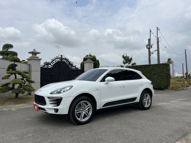 超低里程 僅跑6萬 柴油超省油又有力  第1張相片