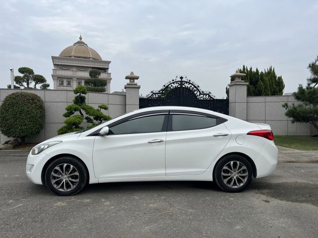 ELANTRA  第3張相片