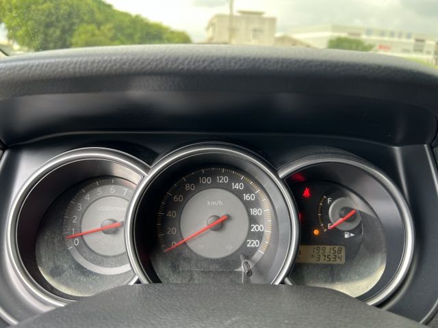 便宜代步車 有倒車顯影  第13張相片