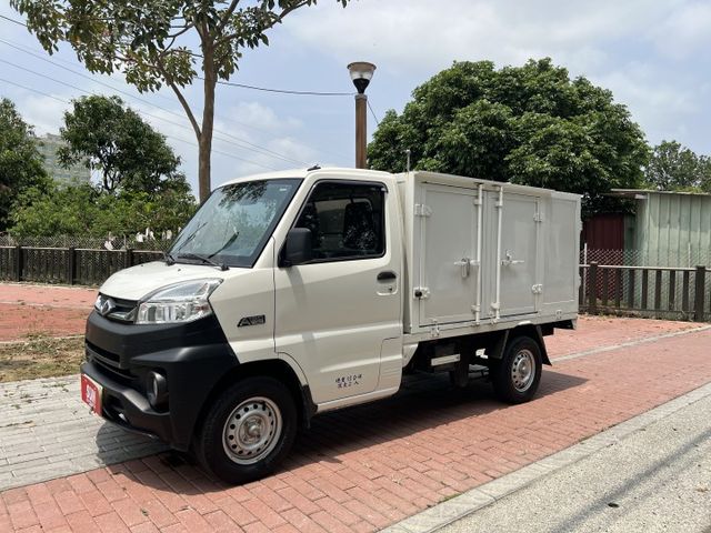僅跑4千 跟新的一樣 節稅用便宜出售  第1張相片