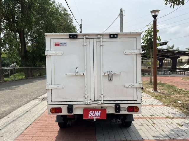 僅跑4千 跟新的一樣 節稅用便宜出售  第4張相片
