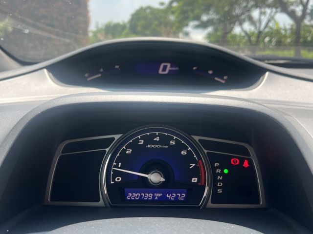 CIVIC  第12張相片