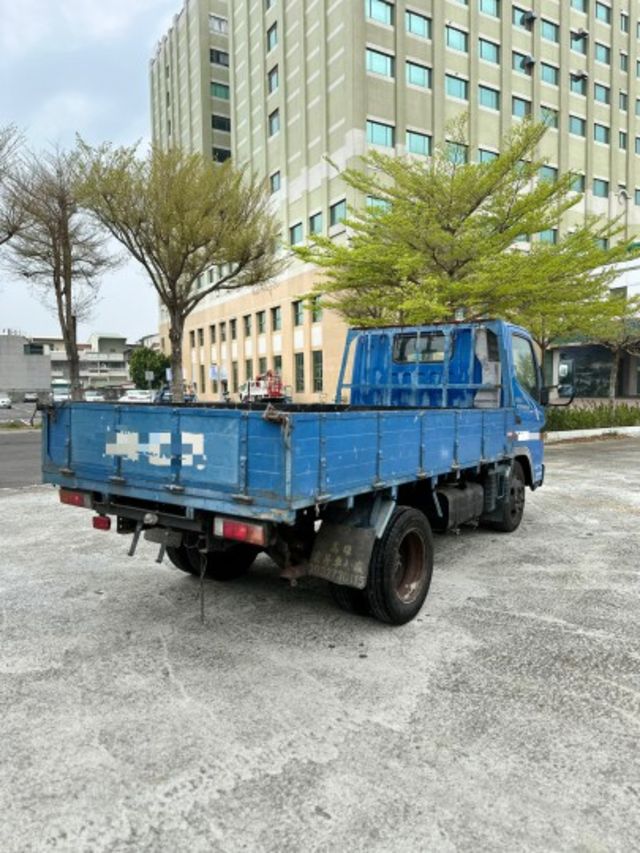都在原廠保養 車況好  第3張相片
