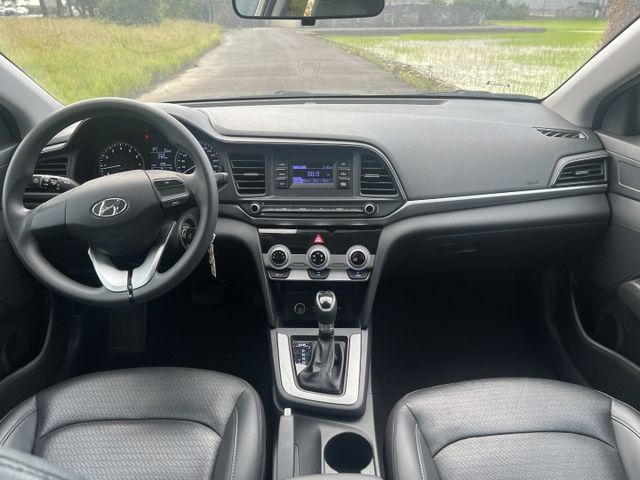 ELANTRA  第6張相片