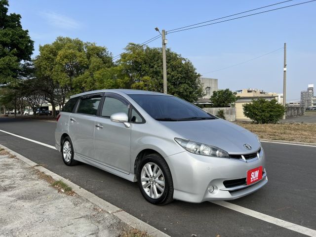 免鑰匙啟動  電動座椅 定速 抬頭顯示  第3張相片