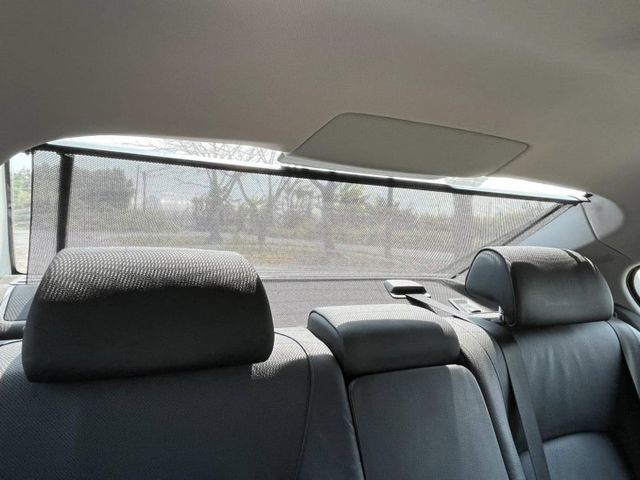 BMW 740Li   超低里程 僅跑9萬 全車原版件 20幾萬開回去帥  第20張相片