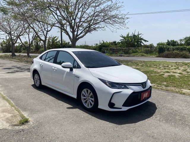 油電版 超低里程 新車保固中 僅跑3萬  第3張相片