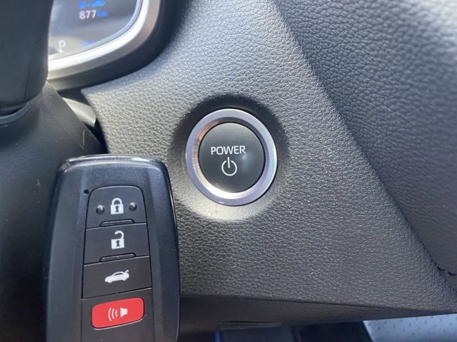 油電版 超低里程 新車保固中 僅跑3萬  第9張相片