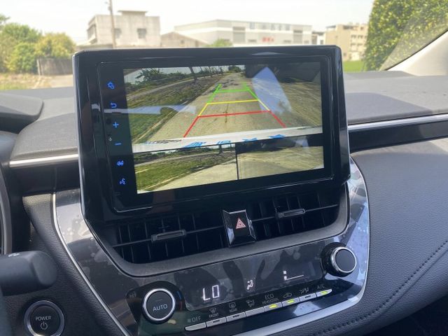 油電版 超低里程 新車保固中 僅跑3萬  第10張相片