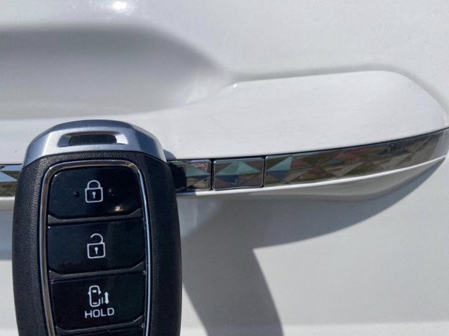 僅跑2萬 新車保固中 電動滑門  第7張相片