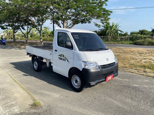 自排 新車保固中  第3張相片