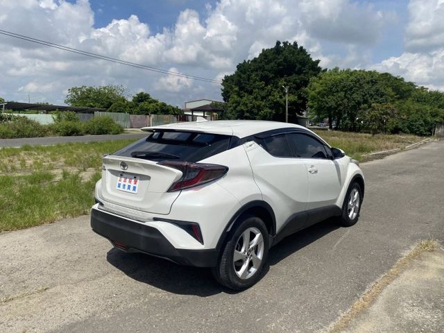 僅跑5萬  CHR 認證車 里程僅跑5萬 車況好  第4張相片