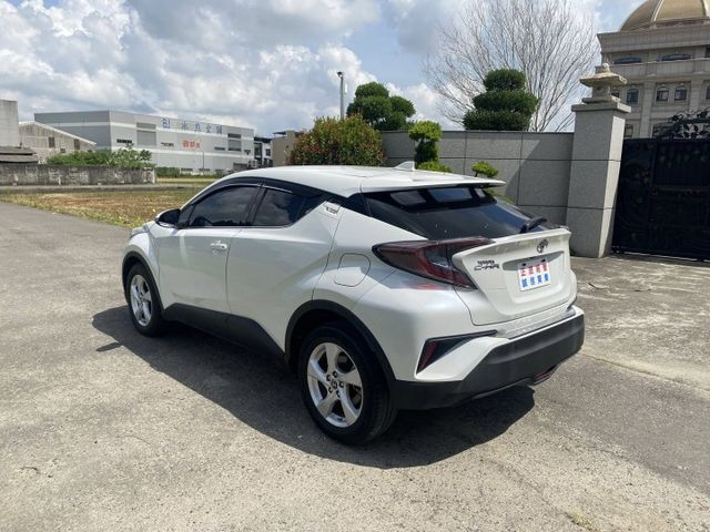 僅跑5萬  CHR 認證車 里程僅跑5萬 車況好  第6張相片